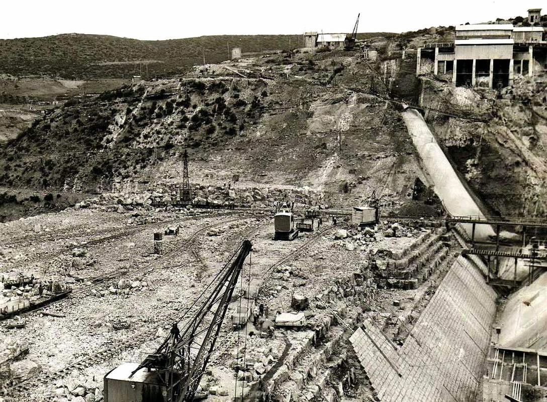Barrage du Ghrib 37.jpg